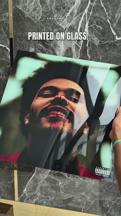Tap your phone on the FocusMelo frame and the album starts playing